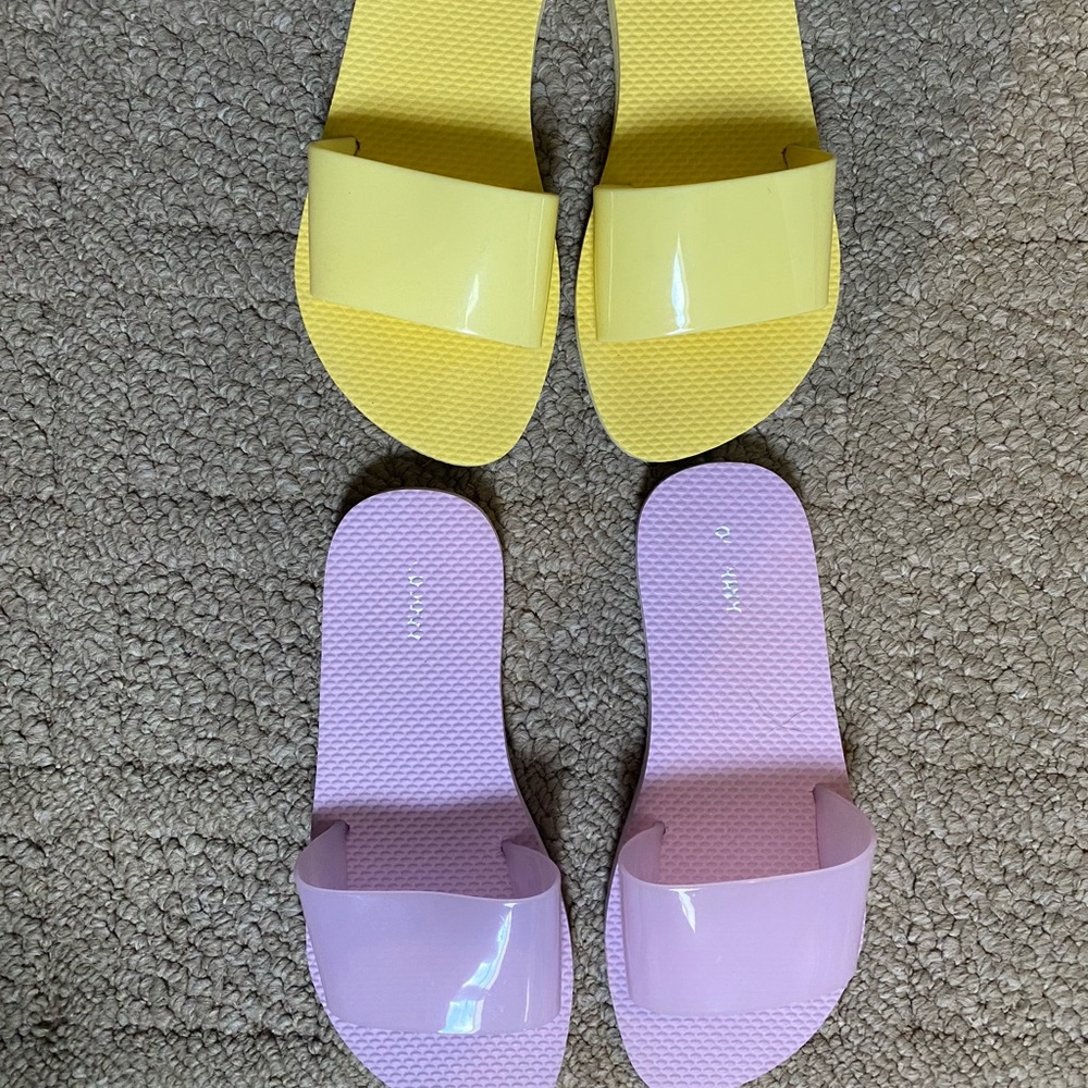 flip flops - Picture 2 of 2